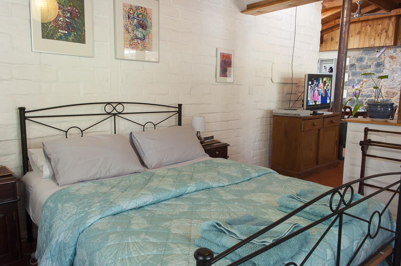 Trevalia Accommodation Penwortham Bagian luar foto